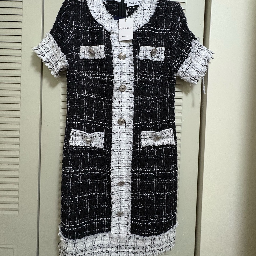 Black and White Sheath Dress with Cuffed Sleeves